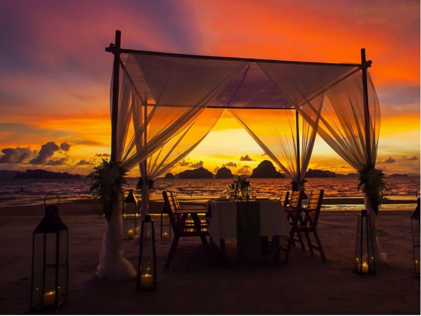 5 Compelling Reasons to Choose Tup Kaek Beach in Krabi for Your Wedding Proposal