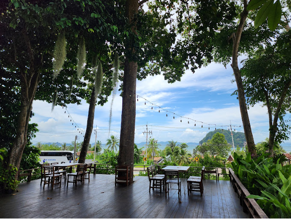 Khaothong Terrace Restaurant
